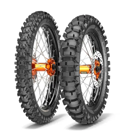CAMAC 145/80SR10 68S BN313