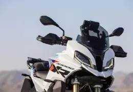 BMW S 1000 XR 2024 : une expérience de conduite avant-gardiste