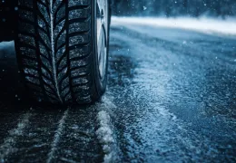 Cambio gomme invernali 2025-2026: date, obblighi, sanzioni e consigli per non sbagliare